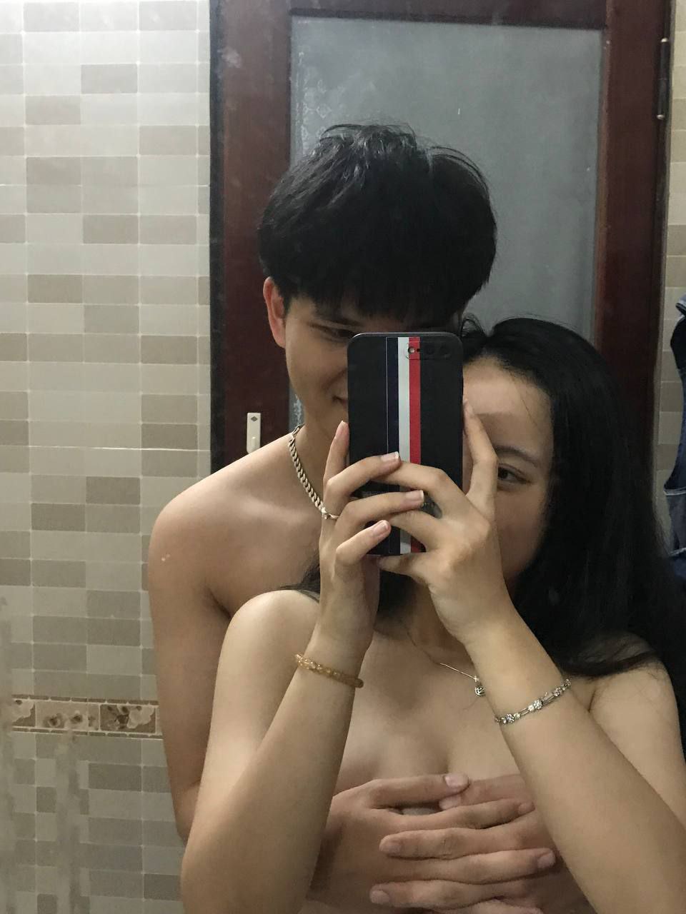 Về quê chơi, em rể bị bồn chứa tinh của anh trai quyến rũ